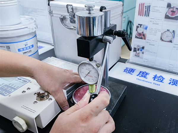 可靠（kào）性檢測實驗室操作