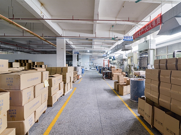 膠水存放區展示