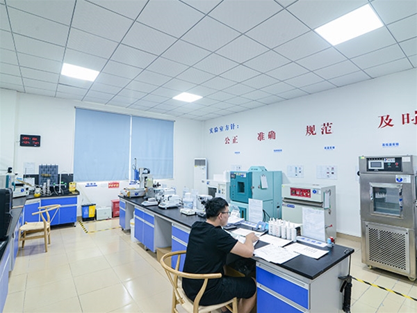 可（kě）靠性檢測實驗室